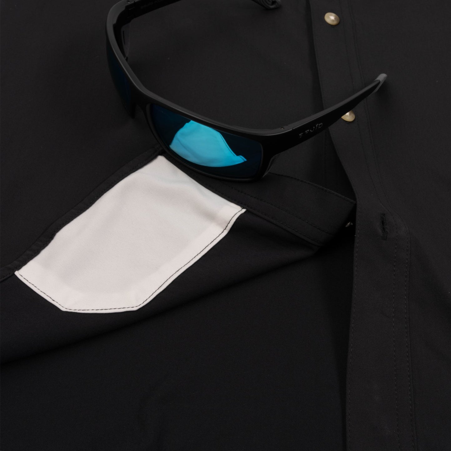 Poncho Outdoors Black Short Sleeve Fishing Shirt