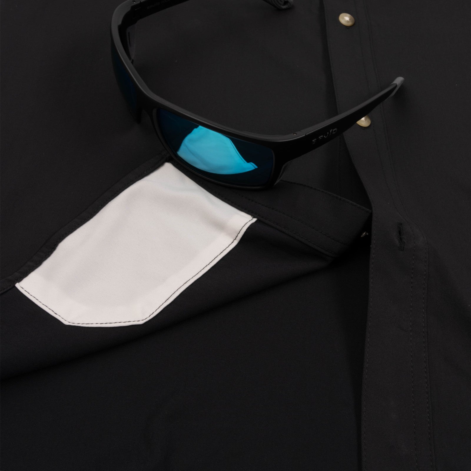 Poncho Outdoors The Black Smoke - Black Long Sleeve Shirt