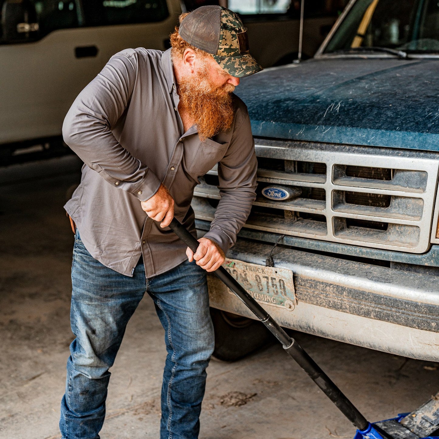 Poncho Outdoors The Lug Nut